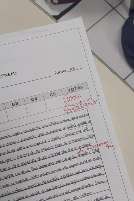 Redação corrigida com nota 1000